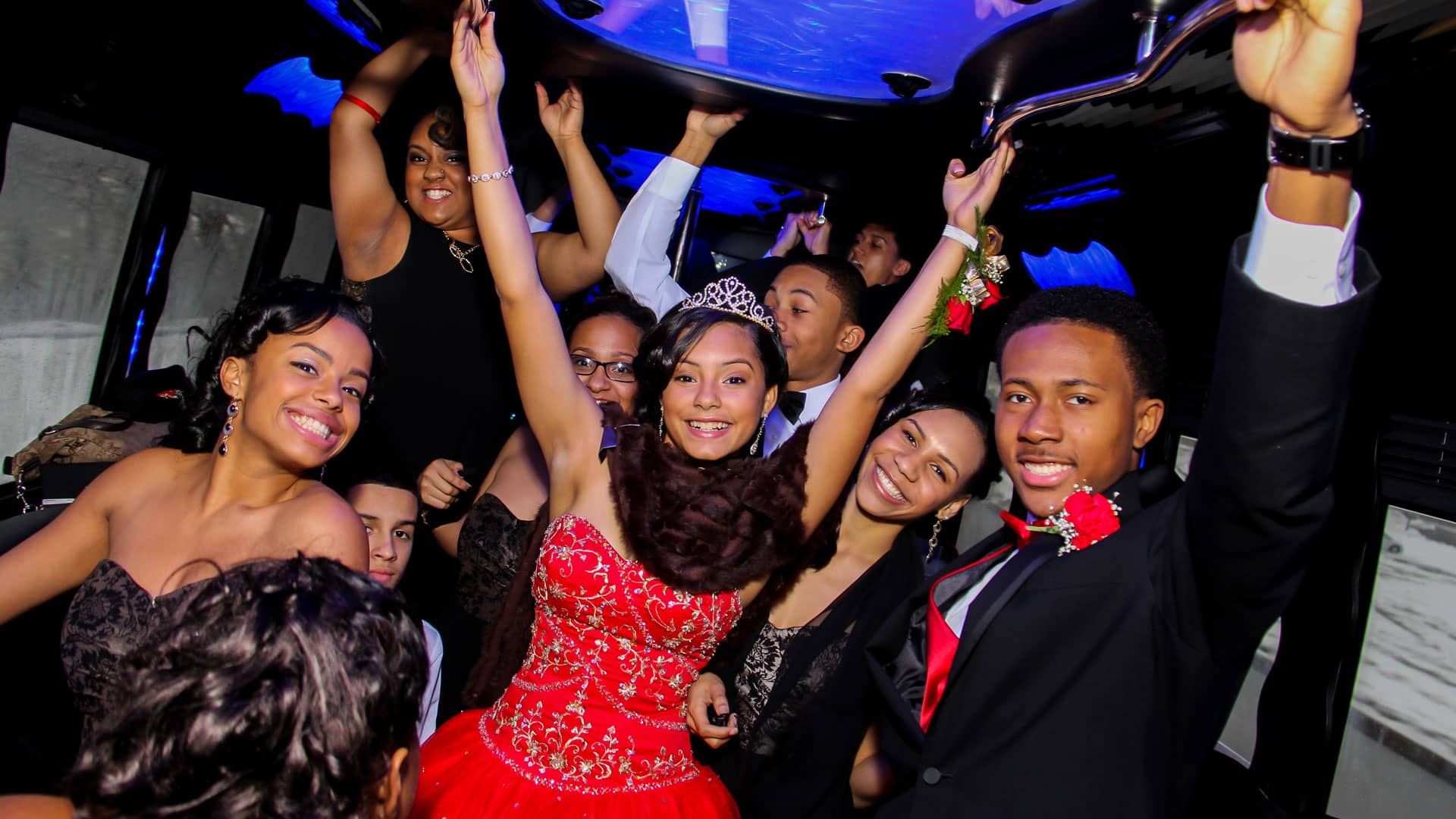 Quinceanera – Celebrate it on a Party Bus